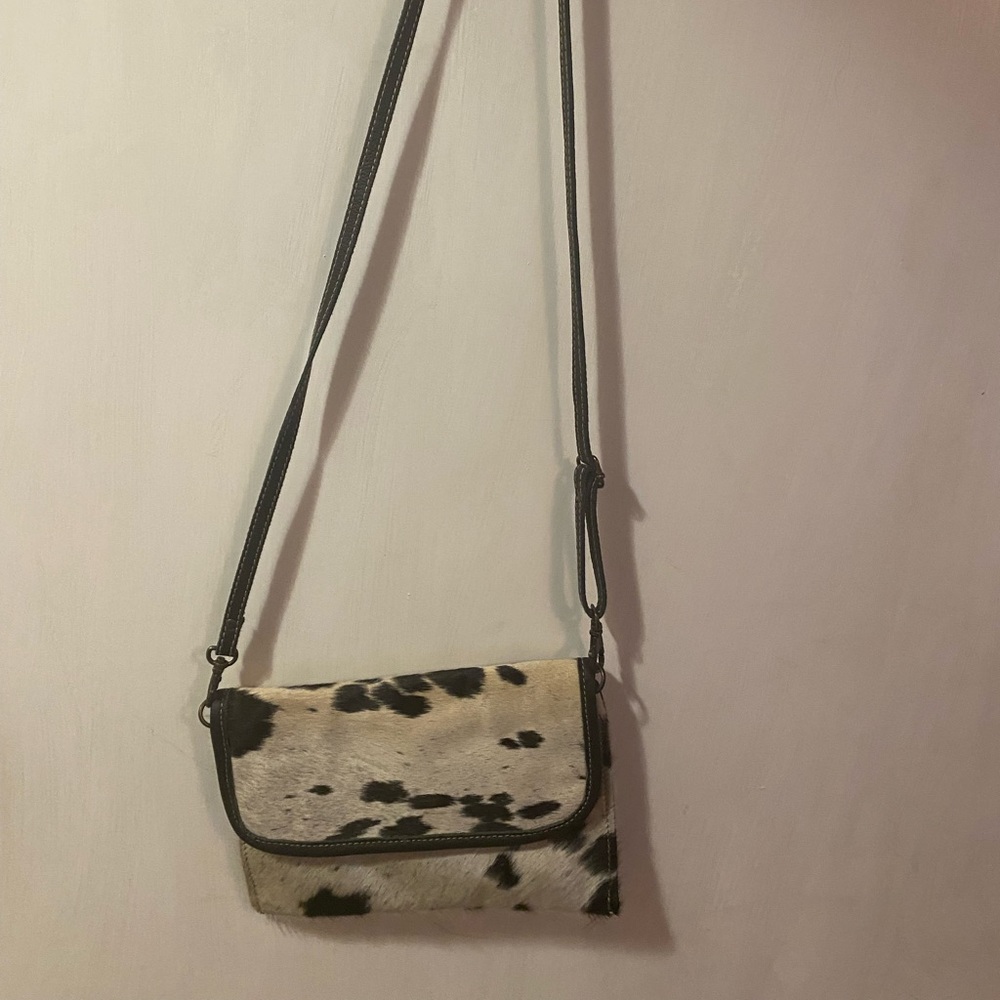 Myra Bag Crossbody